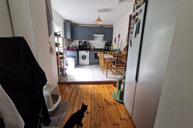 303, Wightman Road, Harringey photo 3