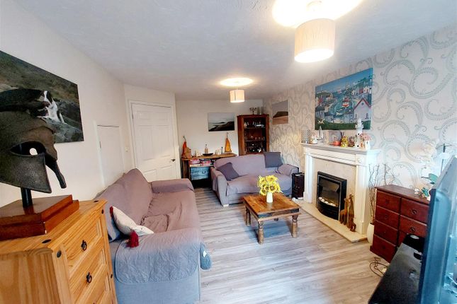 17, Ffordd Ger Y Llyn, Swansea photo 3