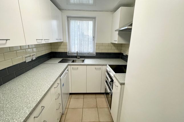 10, Langdale Court, Preston photo 4
