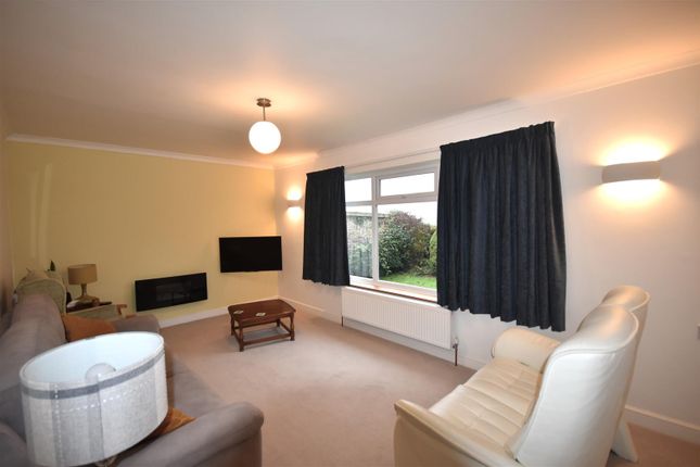 108, High Street, Goole photo 3