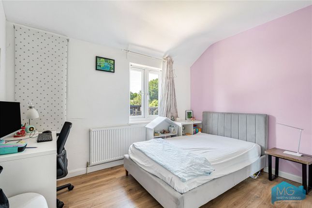 117, Coppetts Road, London photo 4