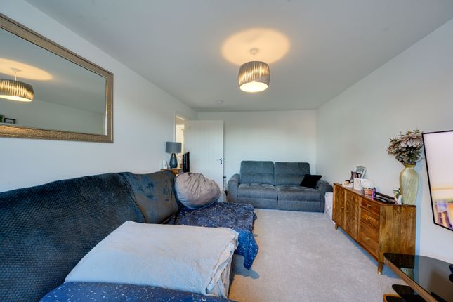 38, Cowpasture Drive, Felixstowe photo 4