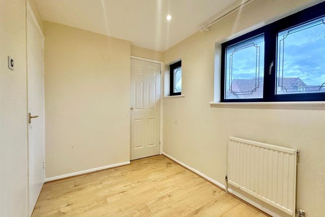 21 Nickelby Close, London photo 5