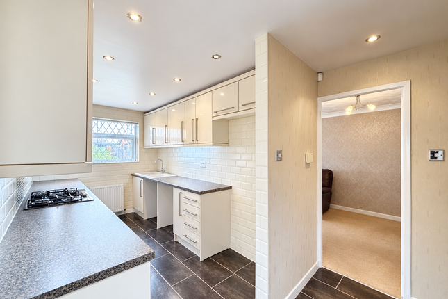 55, Oak Tree Road, Branton, Doncaster photo 2