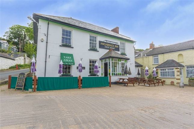 Thumbnail Pub/bar for sale in Steamers Hill, Angarrack, Hayle