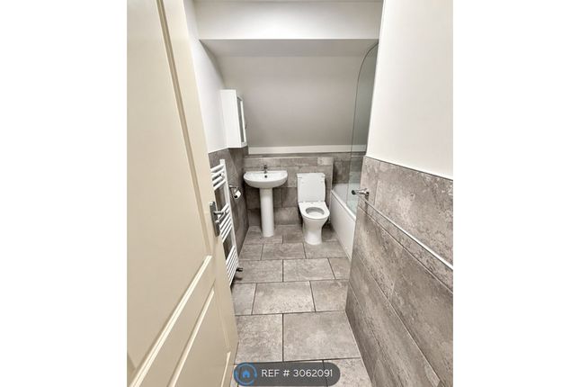 Apartment E, Blandy House King St, Maidenhead photo 5
