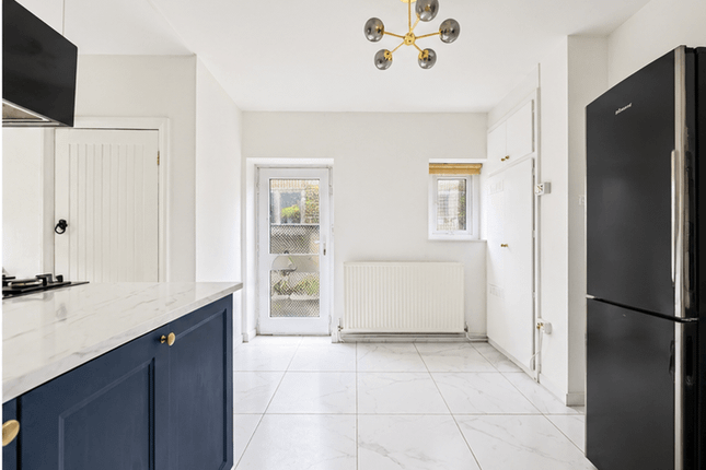 15 MULGRAVE ROAD, SUTTON photo 3
