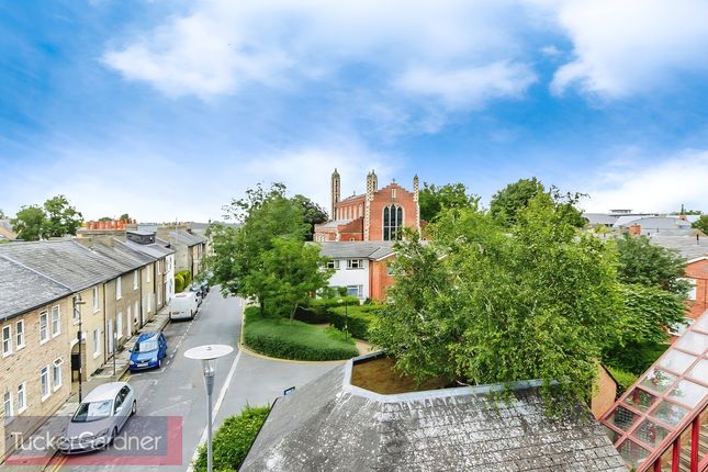 36, Cambridge photo 3