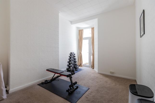 17, Fairoak Road, Cardiff photo 4