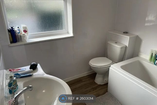 Tenterden Drive, Canterbury photo 5