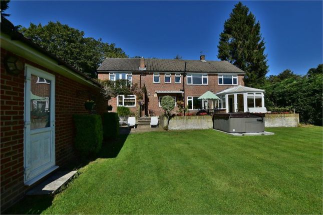 Collinswood Road, Farnham Common photo 2