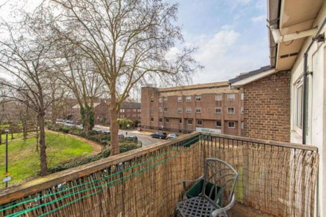 Beaumont Square, Mile End photo 5