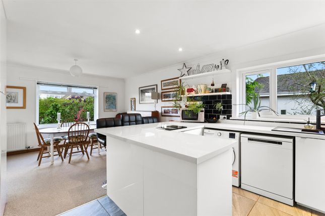 Tamarisk, St. Ninians Road, Blairgowrie photo 4