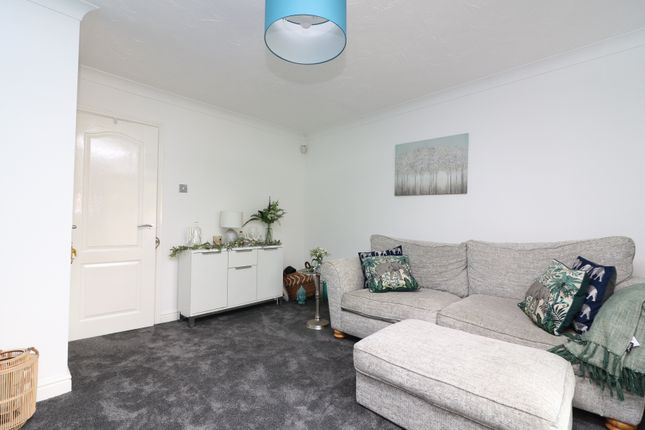 Terraced house for sale in Dynevor Close, Bedford