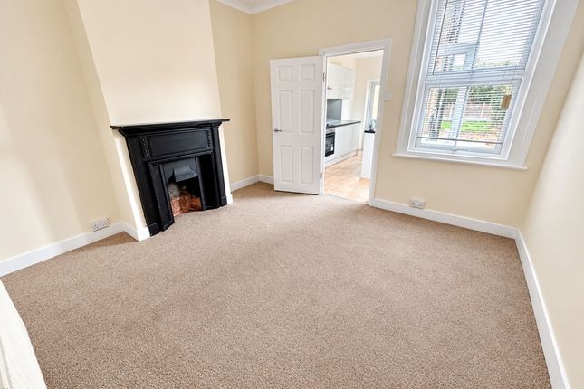 42 Malvern Road, Hornchurch photo 4