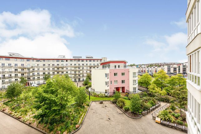 Flat for sale in The Crescent, Hannover Quay, Bristol