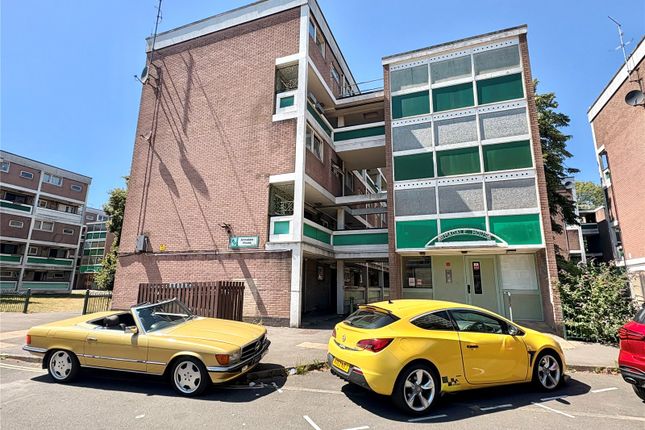 1-bed flat on Flat 1, Armadale House,, Kent Street, Southampton, £65,000