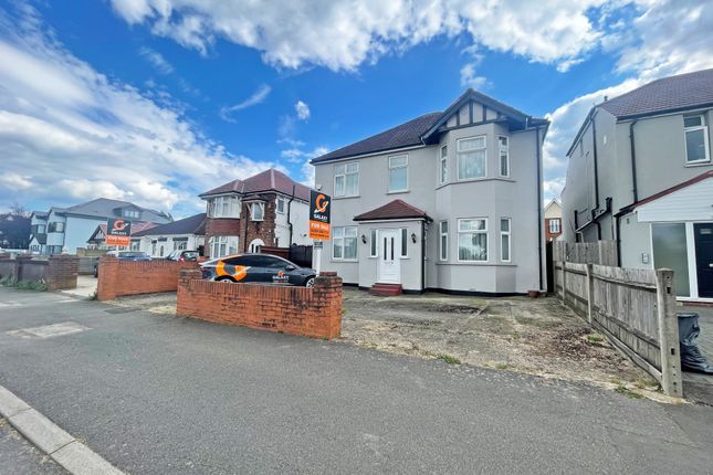 Thumbnail Detached house for sale in Uxbridge Road, Hayes