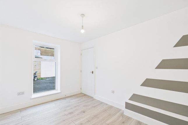 114, Rake Lane, Wallasey photo 4