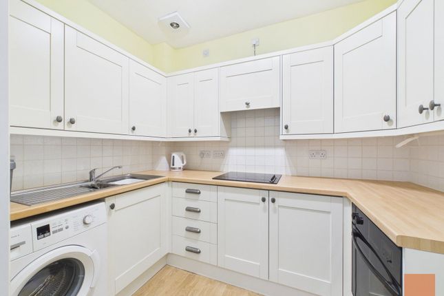 46, Penhaligon Court, Truro photo 4