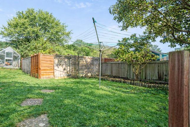138, Stonehouse Drive, St. Leonards-On-Sea photo 2