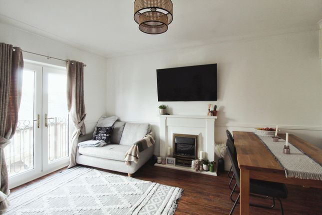 Flat for sale in Old Bakery Court, Coltishall, Norwich