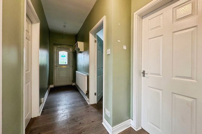 4, Marsh Lane, Fordhouses, Wolverhampton photo 3