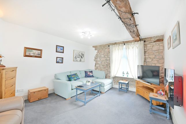 2 Trebarried Court, Llandefalle, Brecon photo 3