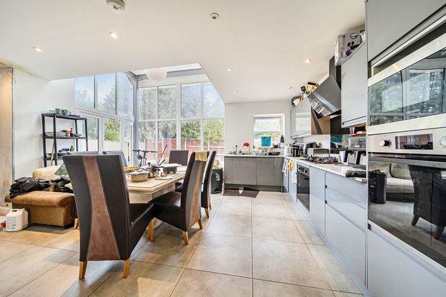 1362046-17-68E905...