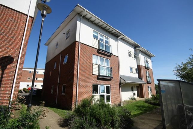 Flat for sale in Cherry Tree Court, Park View Road, Leatherhead