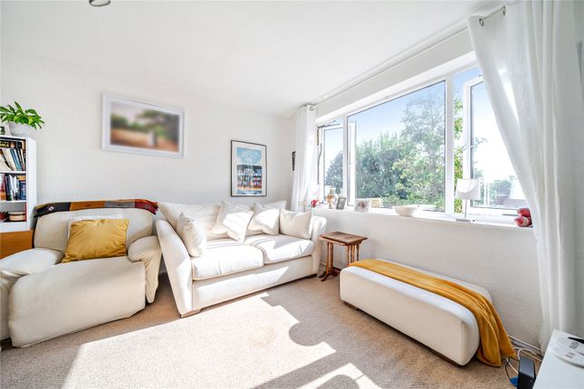 4, Coleridge Way, Orpington photo 4