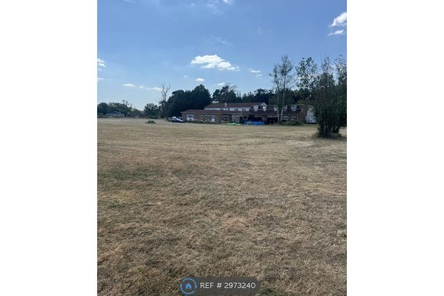Snitterfield Farm, Grays Park Road Stoke Poges, Slough photo 5