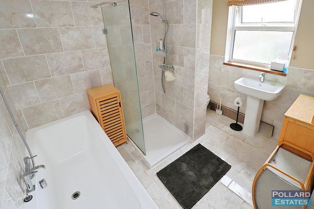 70, William Street, Rainham photo 2