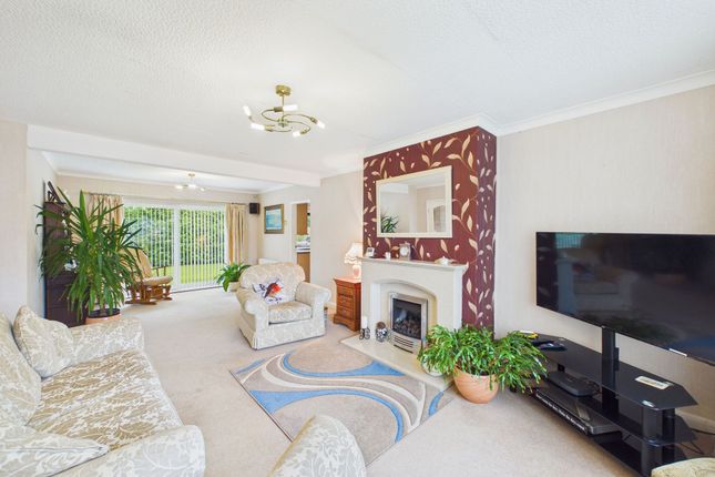 13 Churchill Drive, Whitehaven photo 3