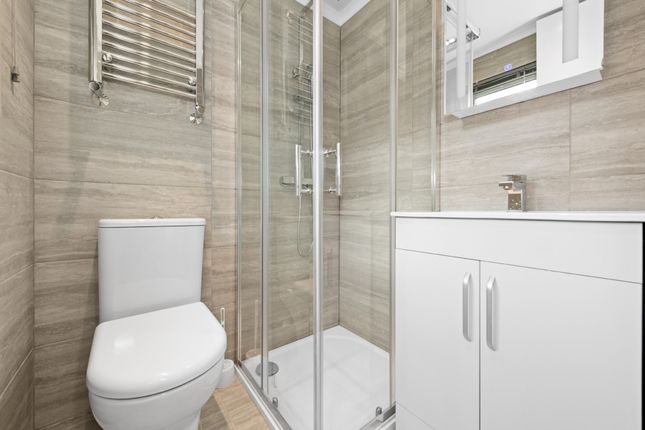 205 Hitchin Road, Luton photo 5