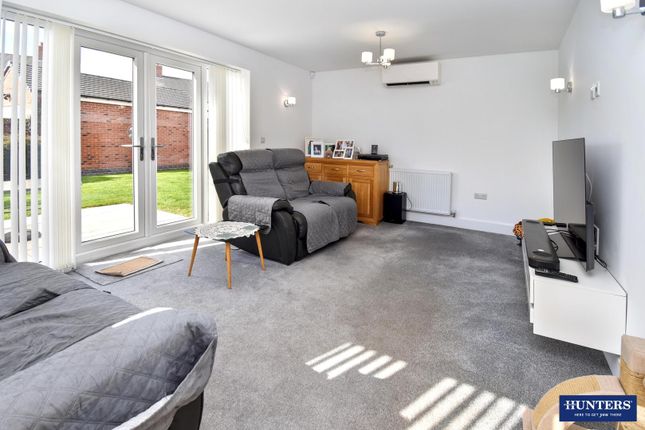 3, Holt Way, Leicester photo 2