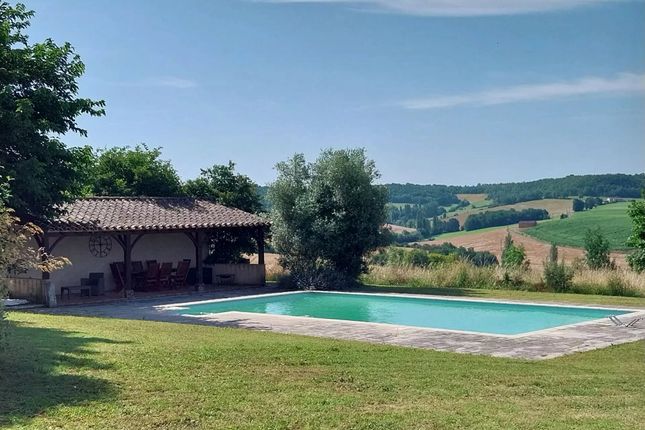 Property for sale in Castelnau-De-Montmiral, Midi-Pyrenees, 81140, France
