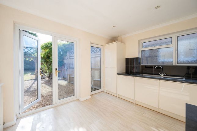 Lynton Close, Hurstpierpoint photo 2