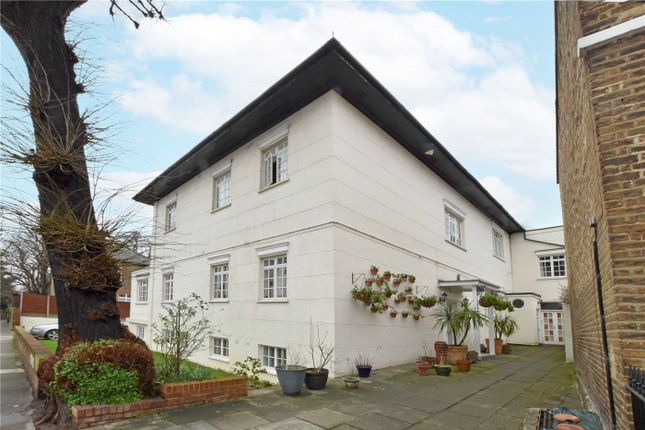 Flat for sale in Crooms Hill, Greenwich, London