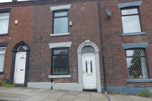 2 bed terraced house to rent in Rochdale Road, Shaw, Oldham OL2