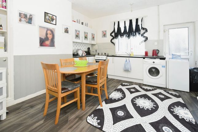 351, Doncaster Road, Rotherham photo 3
