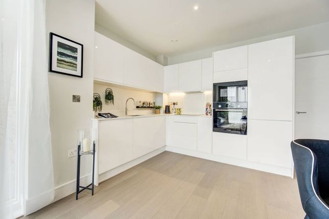 Flat for sale in Bookbinder Point, Acton