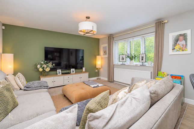 21, Whalley Road, Mellor Brook photo 4