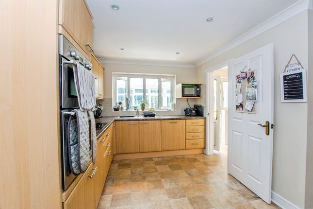 25, Beechings Close, Wisbech photo 4