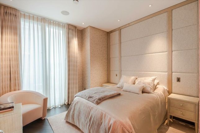 Flat to rent in South Audley Street, Mayfair