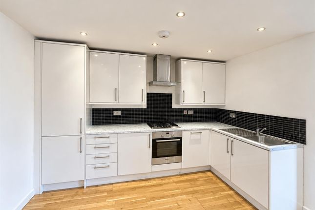 Langley Road, Watford photo 4
