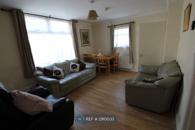 Langdale Road, Northampton photo 3