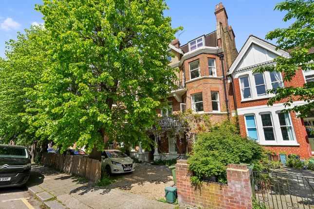 43 Cavendish Gardens, Trouville Road, Clapham South photo 4