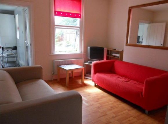 37, Victoria Place, Epsom photo 5