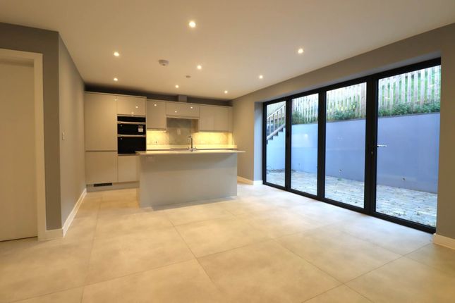 23, Kandahar, Marlborough photo 2